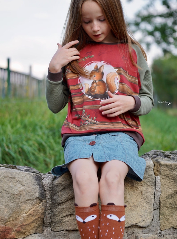 Bio-Sommer-Sweat-Stoff "Hörnchenliebe #dark red" (1 Panel, ca. 0,65m)