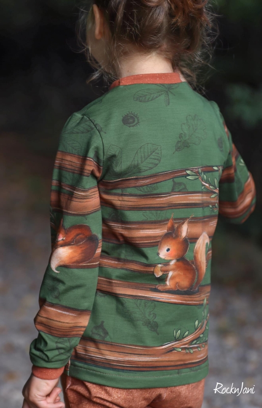 Bio-Sommer-Sweat-Stoff "Hörnchenliebe #olive" (1 Panel, ca. 0,65m)