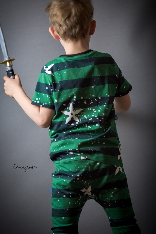 Jersey-Stoff "Ninja stars #green" (0,25m)
